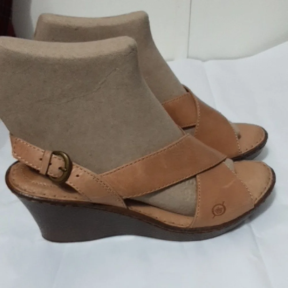 BORN EMMY Elegant Tan Women's 8 Slingback Leather ‎ Sandals